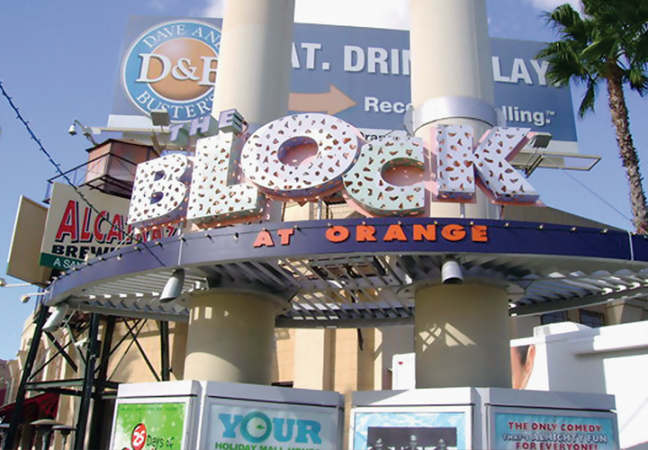 1999: The first large scale printing project at the Block of Orange.